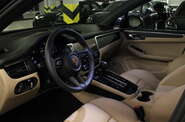 Porsche Macan Base