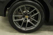 Porsche Macan Base