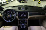 Porsche Macan Base