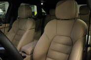 Porsche Macan Base