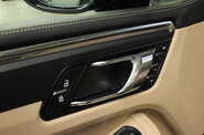Porsche Macan Base
