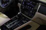 Porsche Macan Base