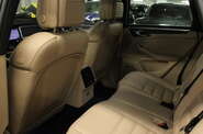 Porsche Macan Base