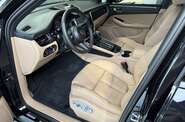 Porsche Macan Base