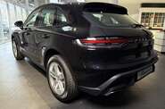 Porsche Macan Base
