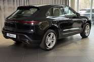 Porsche Macan Base