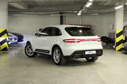 Porsche Macan Base