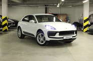 Porsche Macan Base