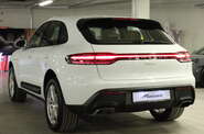 Porsche Macan Base