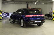 Porsche Macan Base
