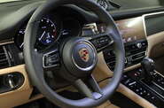 Porsche Macan Base