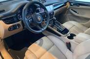 Porsche Macan Base