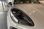 Porsche Macan Base