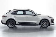 Porsche Macan Base