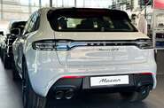 Porsche Macan Base