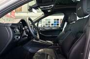 Porsche Macan Base