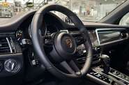 Porsche Macan Base