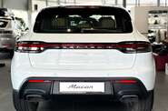 Porsche Macan Base