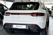 Porsche Macan Base
