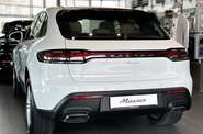 Porsche Macan Base