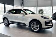 Porsche Macan Base