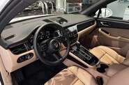 Porsche Macan Base