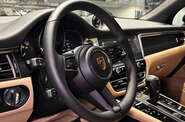 Porsche Macan Base