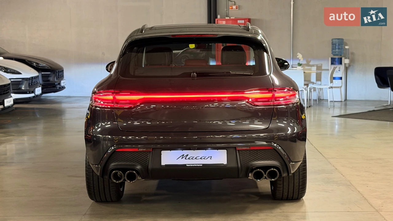 Porsche-21