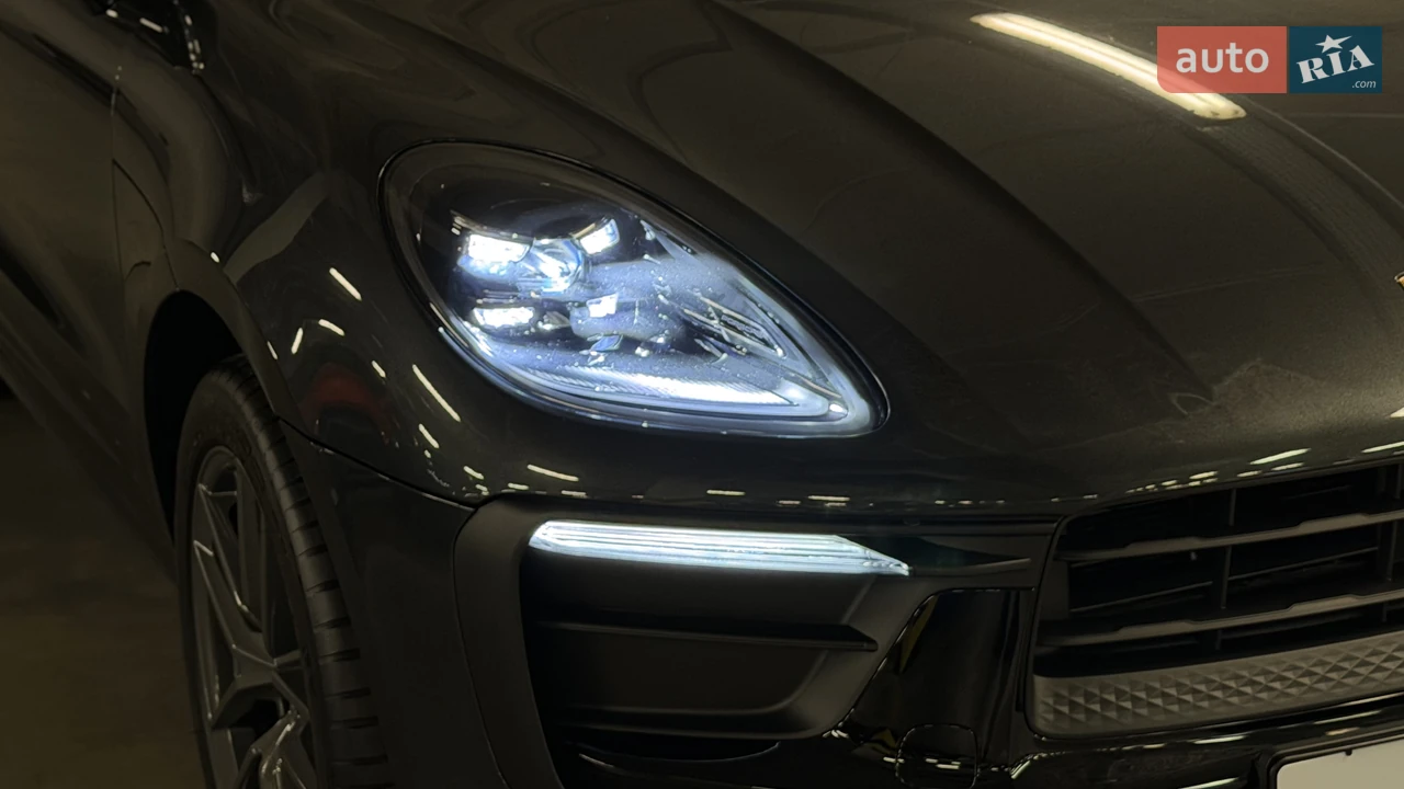 Porsche-16