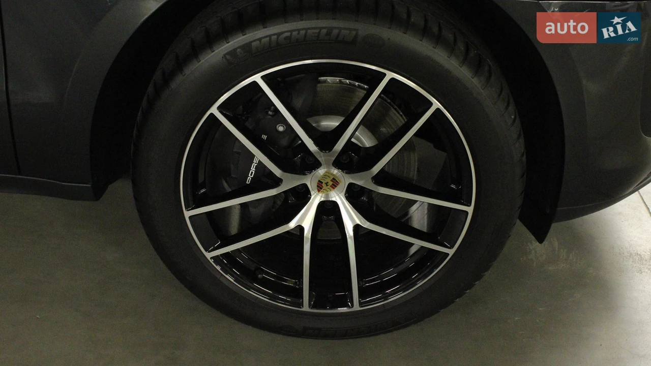 Porsche-11
