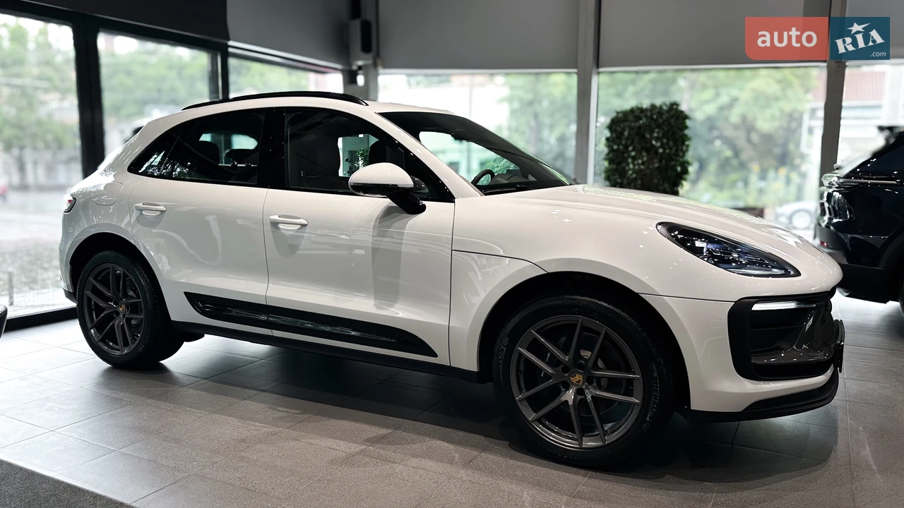 Porsche-24