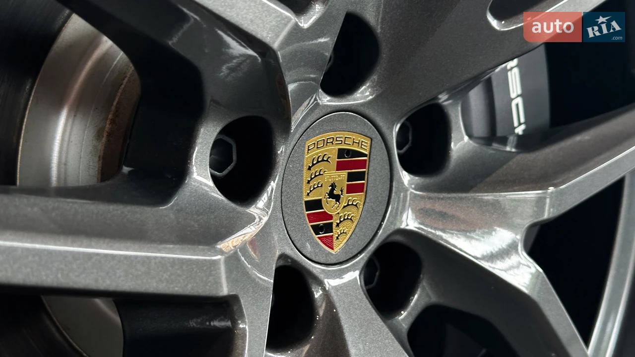 Porsche-10
