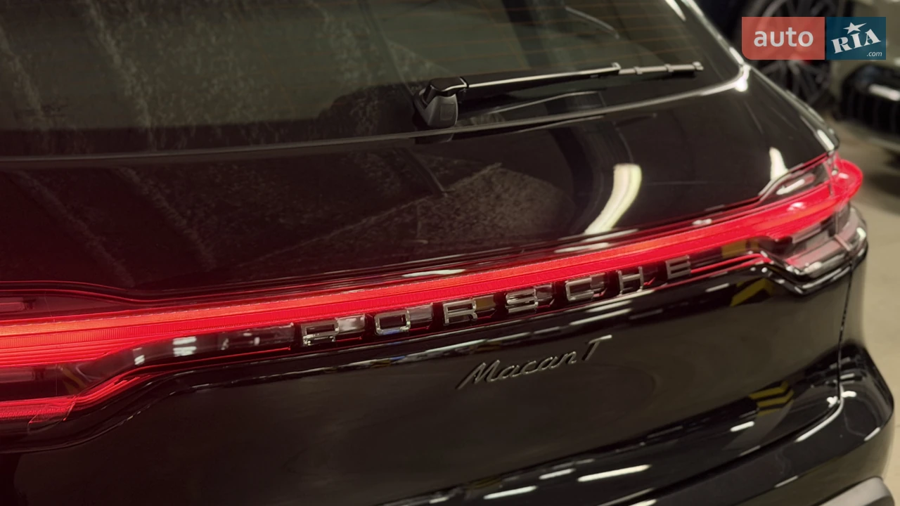 Porsche-12