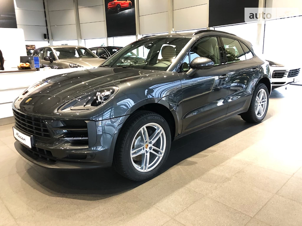 Porsche Macan Base