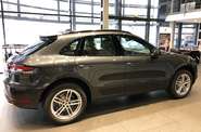 Porsche Macan Base