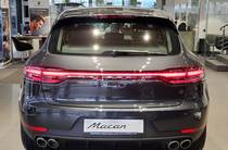 Porsche Macan Base