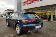 Porsche Macan Base