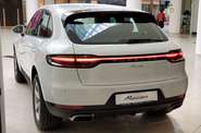 Porsche Macan Base