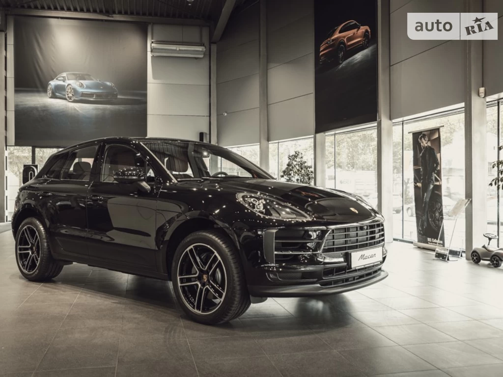 Porsche Macan Base