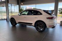 Porsche Macan Base