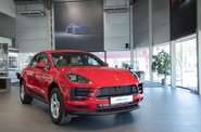 Porsche Macan Base