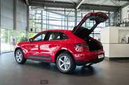 Porsche Macan Base