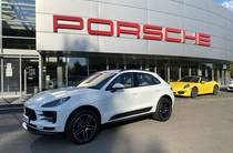 Porsche Macan Base