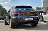 Porsche Macan Base