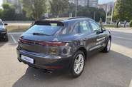 Porsche Macan Base