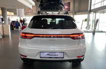 Porsche Macan Base