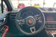 Porsche Macan Base