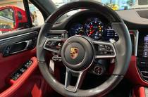 Porsche Macan Base