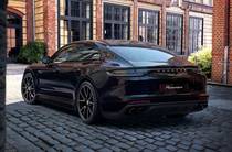 Porsche Panamera Base