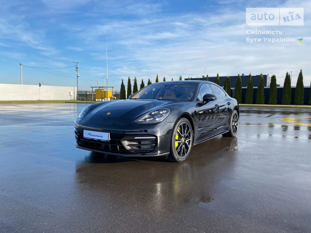 Porsche Panamera Base